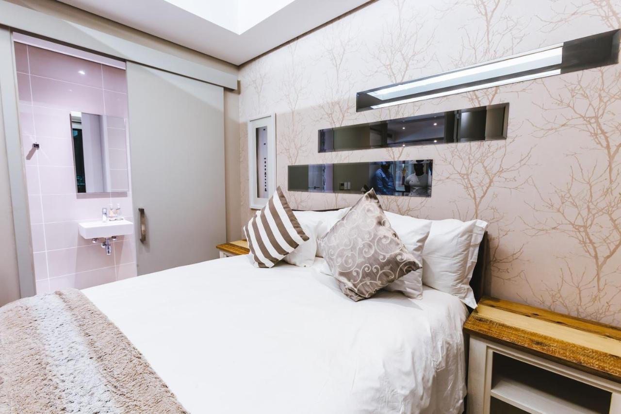 Sandton Skye Premium Suites & Penthouses Johannesburg Esterno foto